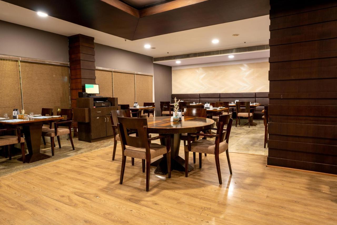 Hotel Halez Chennai Exterior photo